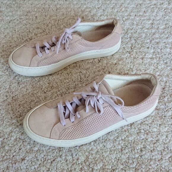 Woman Common Projects Achilles Low Top light Pink Suede Perforated Sneakers 36 - Picture 1 of 12